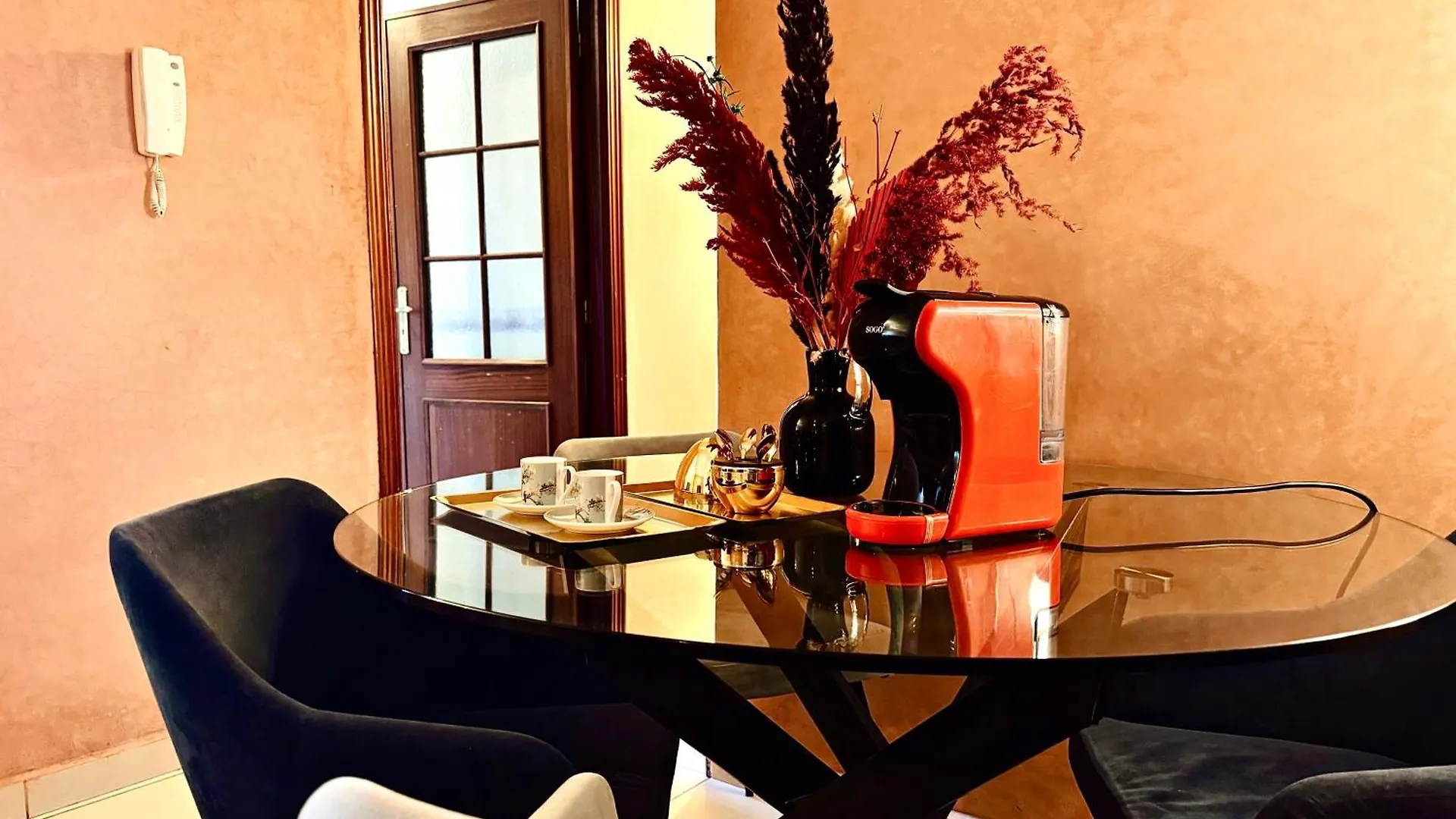 Stylish Moroccan Apartment Near Majorelle Garden, Wi-Fi, Free Airport Shuttle マラケシュ